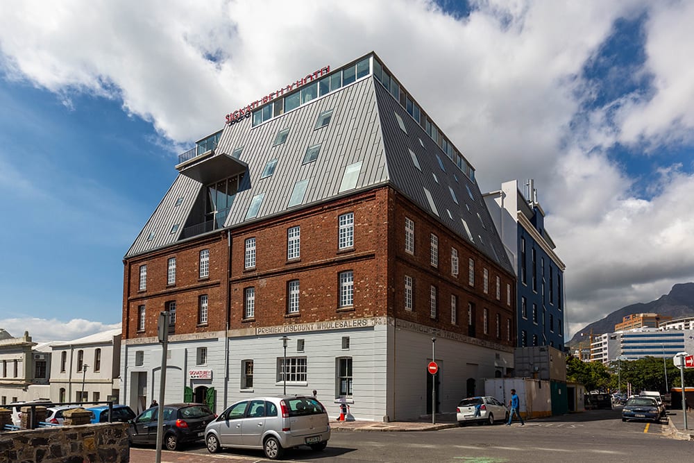 Signature Lux Hotel Building